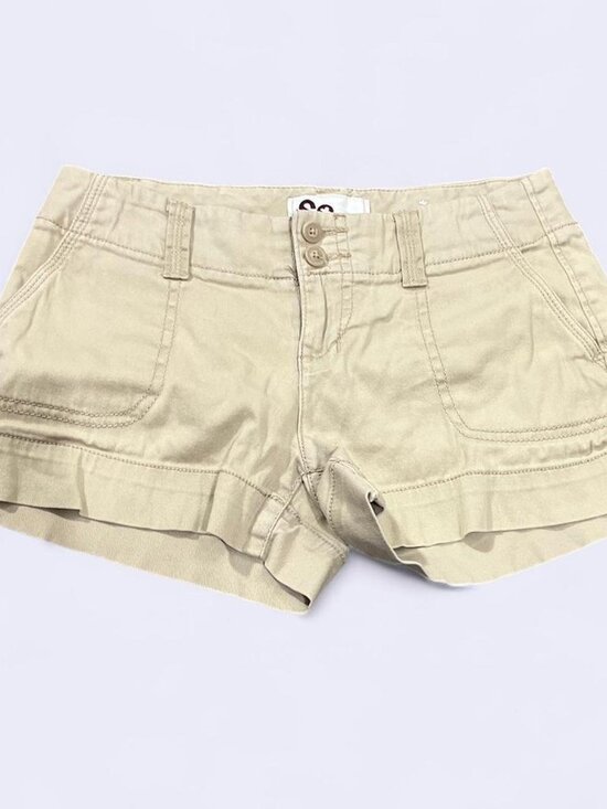 So Pants - Vintage Tan and cream cotton shorts, size 1. Lightweight with a relaxed fit, pre